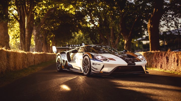 Ford GT